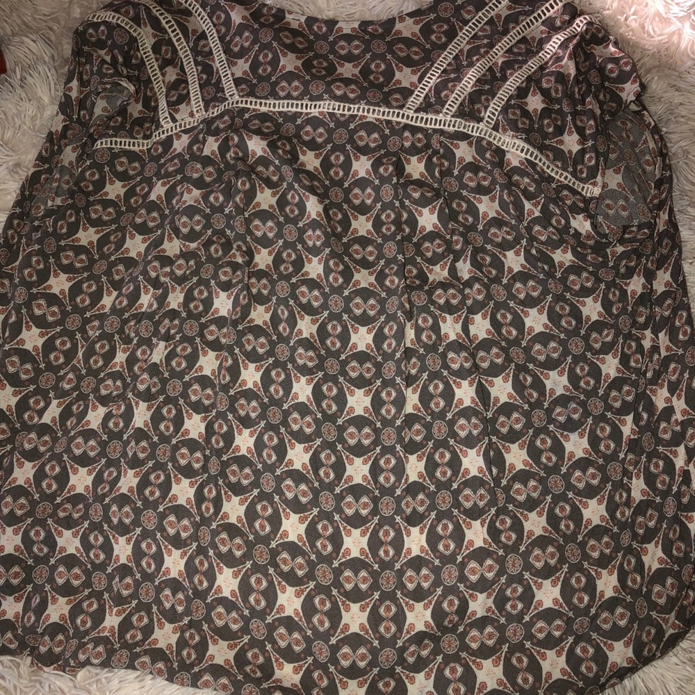 Patterned Tee - Picture 2 of 3